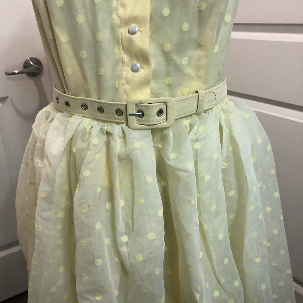 ❌Sold❌ Unique Vintage Swiss Dot Yellow Dress - Picture 9 of 11